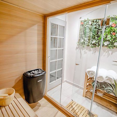 Modern Central Luxury Home With Hot Tub Sauna 11Ppl Sheffield Exterior photo